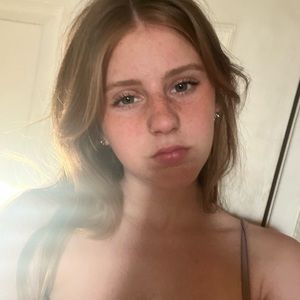 Meet your Posher, Camryn